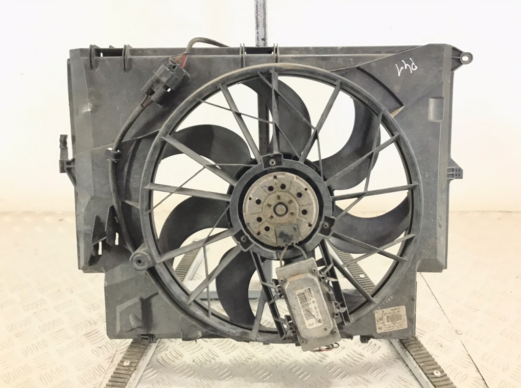 Вентилятор радиатора для BMW 3 E90/E91/E92/E93, 2010 г. 2.0 TD дизель б/у