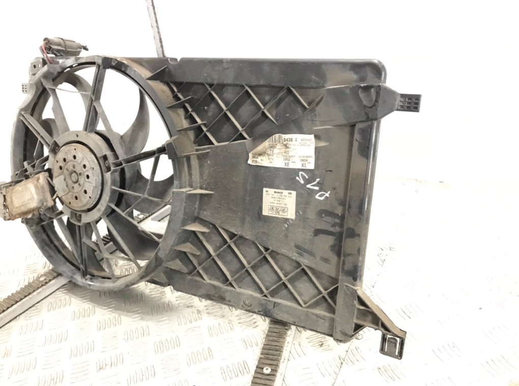 Вентилятор радиатора для Ford Focus, 2005 г. 1.6 TDCi дизель б/у — фото 3