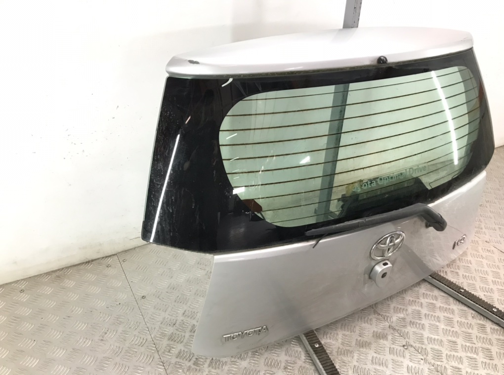 Крышка багажника для Toyota iQ, 2011 г. 1.0 i бензин б/у — фото 2