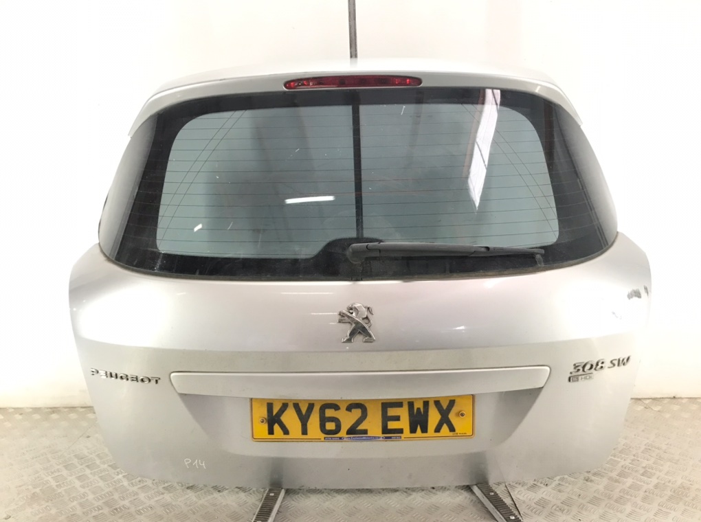 Крышка багажника для Peugeot 308, 2012 г. 1.6 HDi дизель б/у