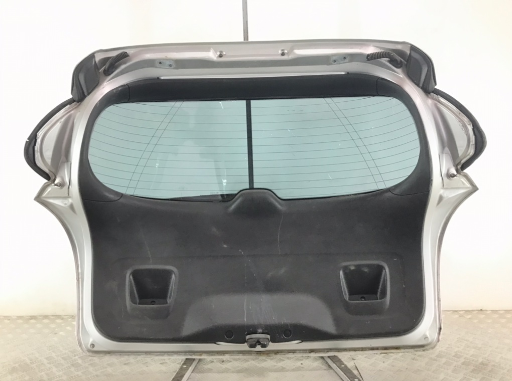 Крышка багажника для Peugeot 308, 2012 г. 1.6 HDi дизель б/у — фото 4
