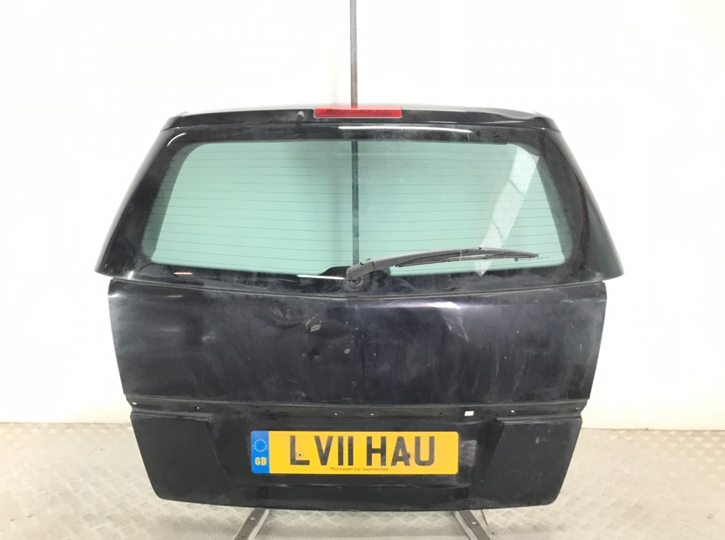 Крышка багажника для Opel Zafira, 2011 г. 1.7 CDTi дизель б/у