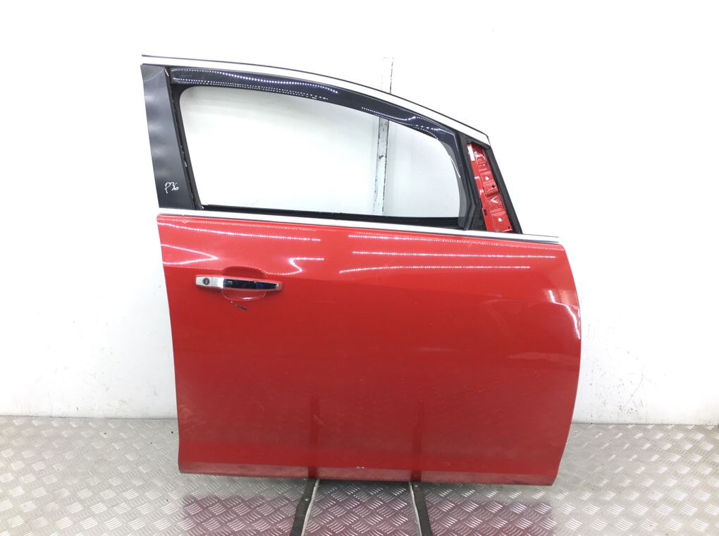 Дверь передняя правая для Opel Astra, 2013 г. 2.0 CDTi дизель б/у