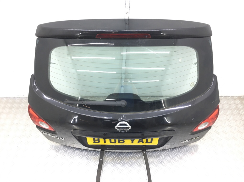 Крышка багажника для Nissan Qashqai, 2008 г. 2.0 DCi дизель б/у — фото 2