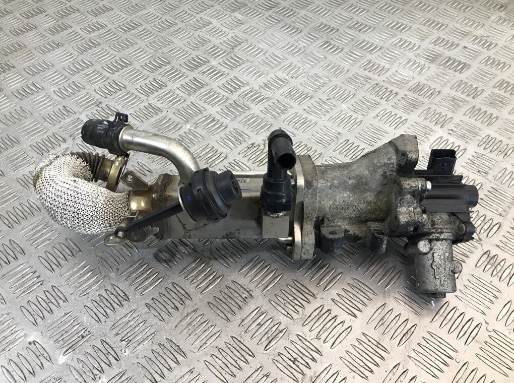 Клапан EGR для Peugeot 4007, 2009 г. 2.2 HDi дизель б/у
