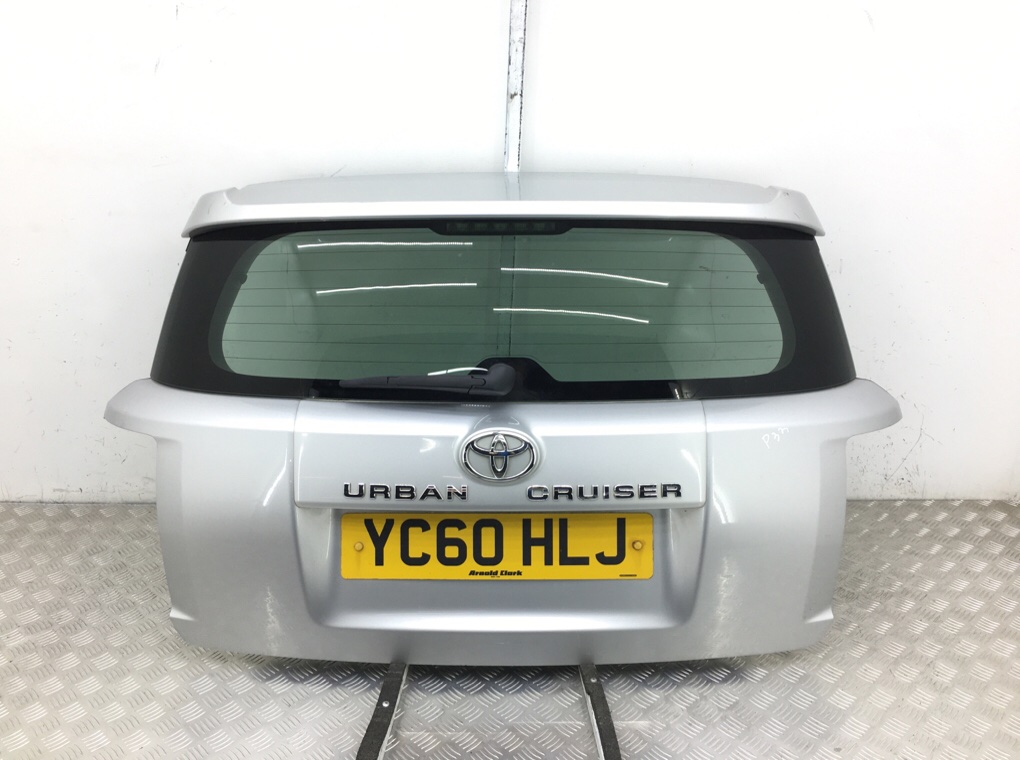Крышка багажника для Toyota Urban Cruiser, 2010 г. 1.4 D-4D дизель б/у