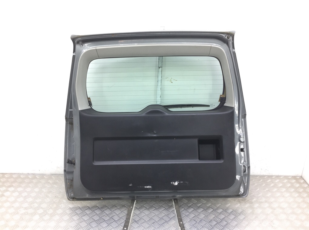 Крышка багажника для Suzuki Grand Vitara, 2006 г. 2.0 i бензин б/у — фото 3