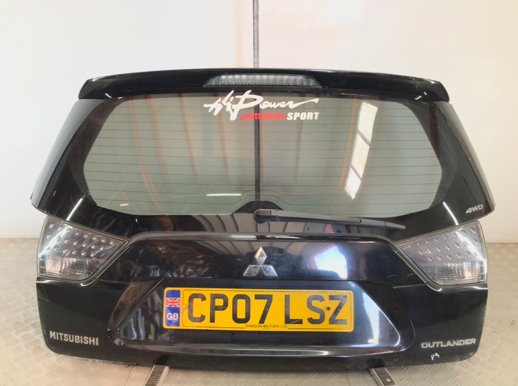 Крышка багажника для Mitsubishi Outlander, 2007 г. 2.0 DiD дизель б/у
