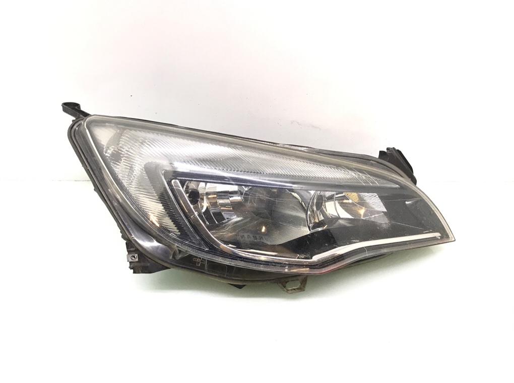 Фара правая для Opel Astra, 2013 г. 2.0 CDTi дизель б/у