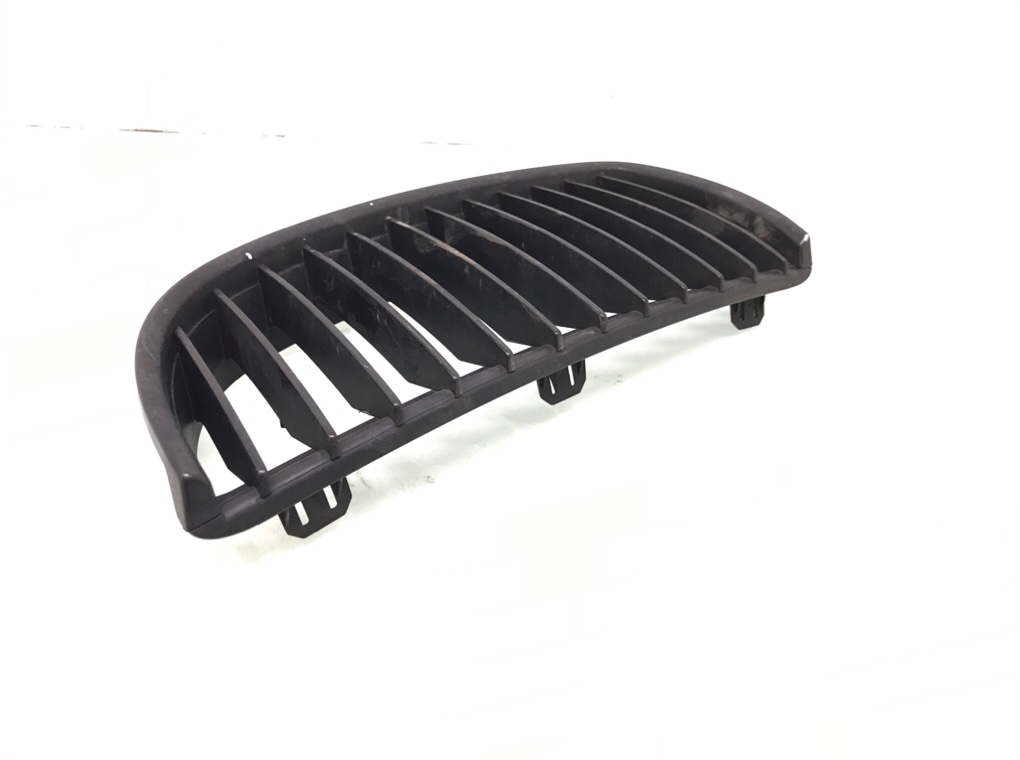 Решетка радиатора для BMW 3 E90/E91/E92/E93, 2006 г. 2.5 i бензин б/у — фото 3