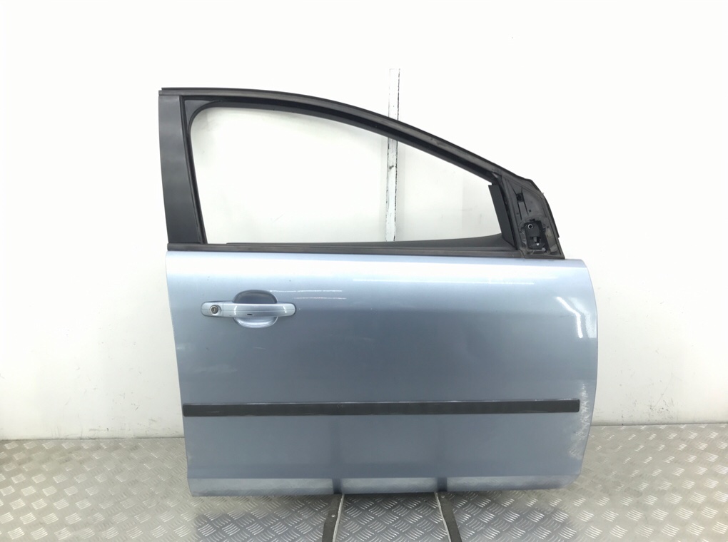Дверь передняя правая для Ford Focus, 2006 г. 1.6 i бензин б/у