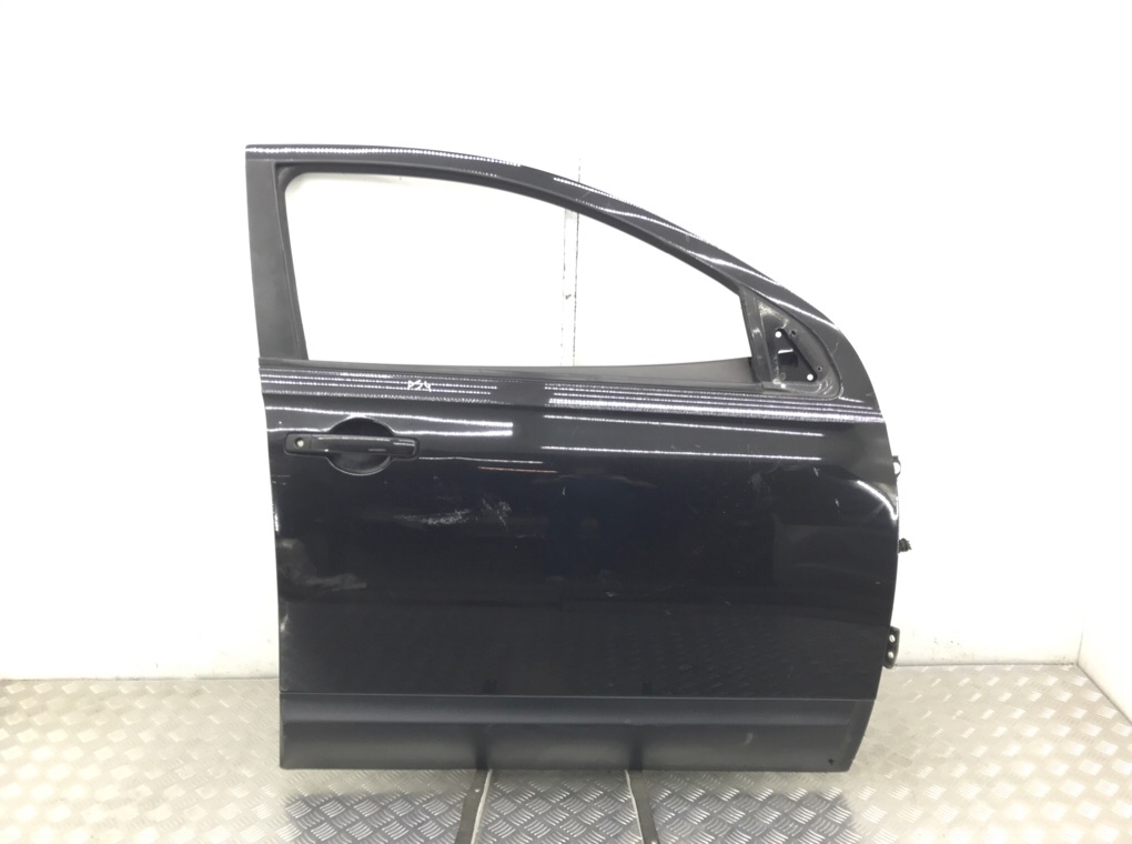 Дверь передняя правая для Nissan Qashqai, 2008 г. 2.0 DCi дизель б/у