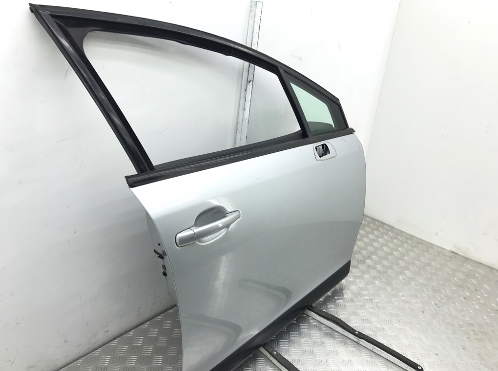 Дверь передняя правая для Citroen C4, 2010 г. 1.6 HDi дизель б/у — фото 2