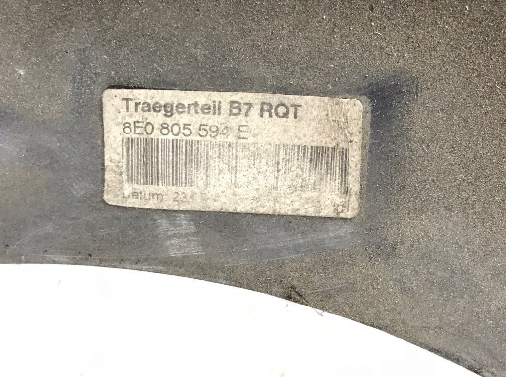 Панель передняя (телевизор) для Audi A4, 2005 г. 1.9 TDi дизель б/у — фото 7