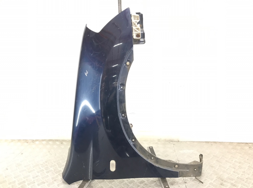 Крыло переднее правое для Nissan Qashqai+2, 2009 г. 1.5 DCi дизель б/у