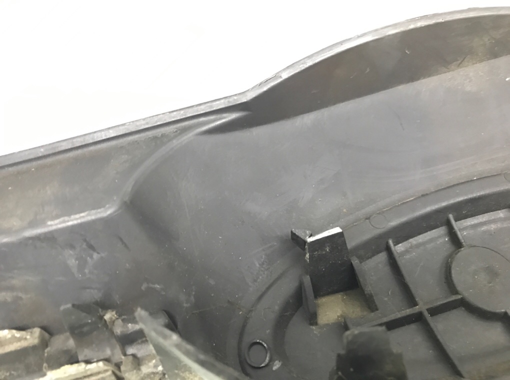 Решетка радиатора для Ford Focus, 2011 г. 1.6 i бензин б/у — фото 6