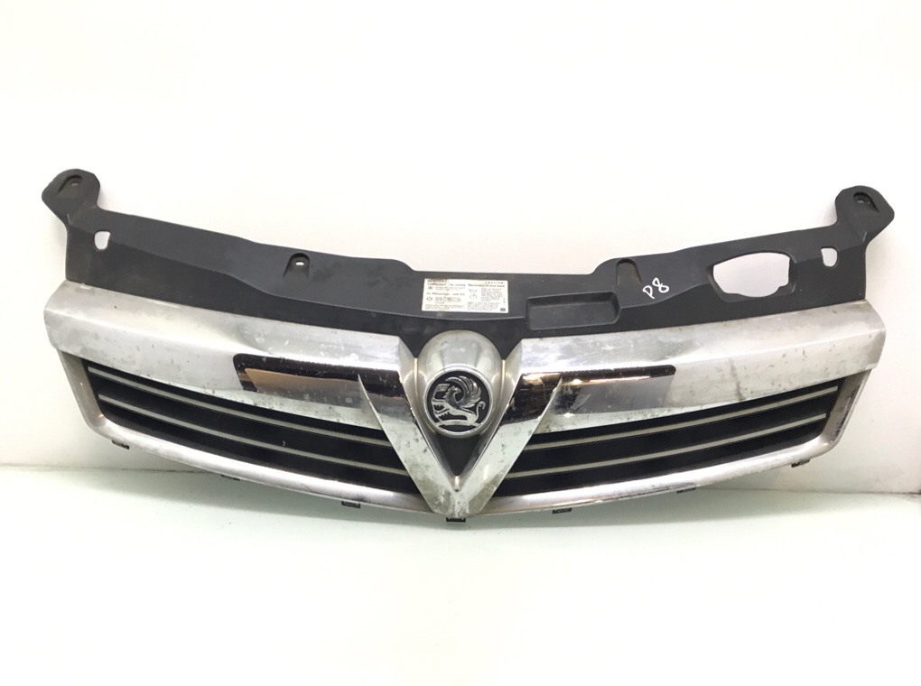 Решетка радиатора для Opel Astra, 2008 г. 1.4 i бензин б/у