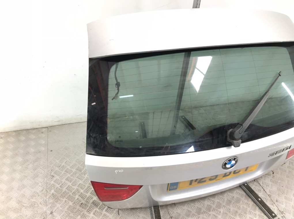 Крышка багажника для BMW 3 E90/E91/E92/E93, 2009 г. 2.0 i бензин б/у — фото 2