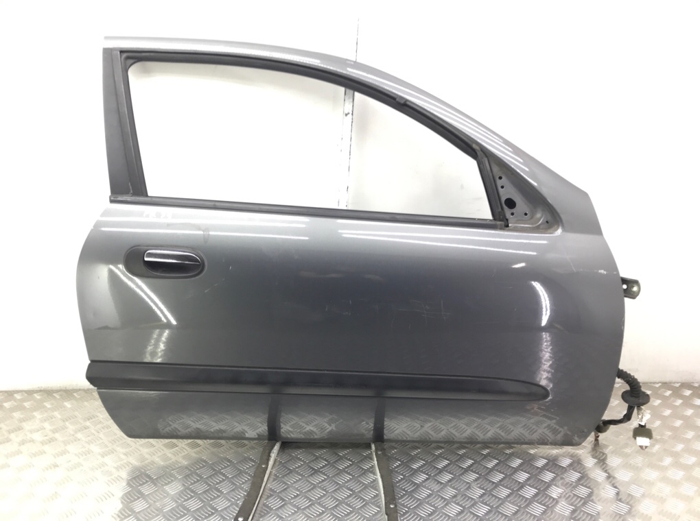 Дверь передняя правая для Nissan Almera, 2005 г. 1.5 i бензин б/у