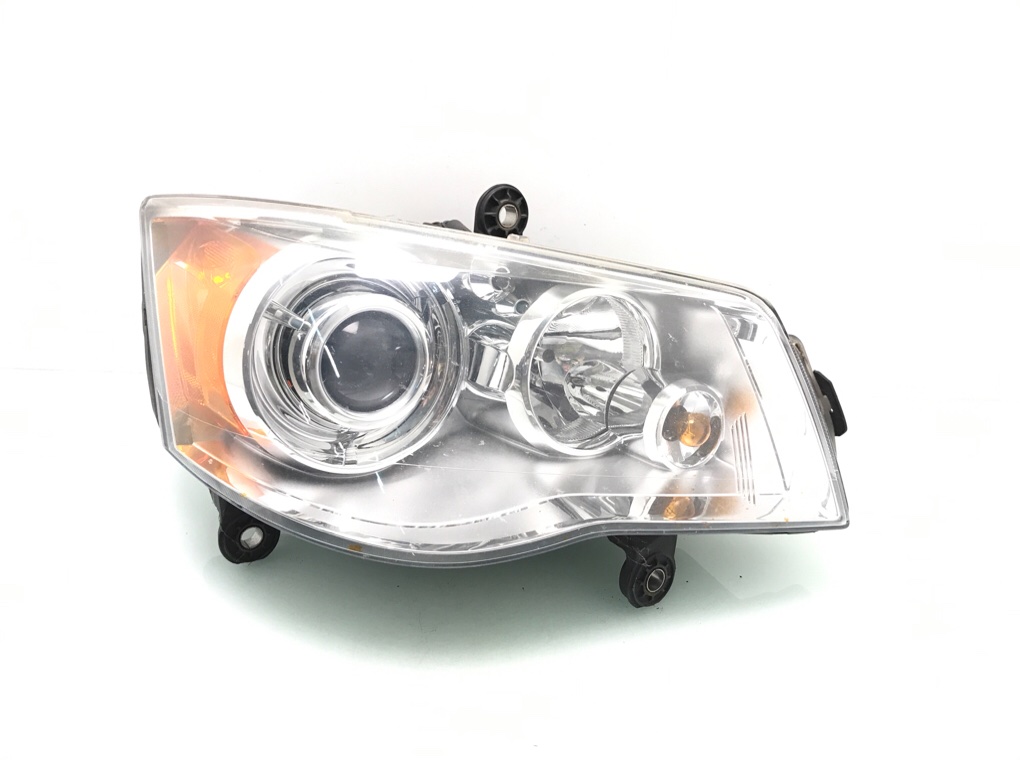 Фара правая для Chrysler Grand Voyager, 2008 г. 2.8 CRD дизель б/у