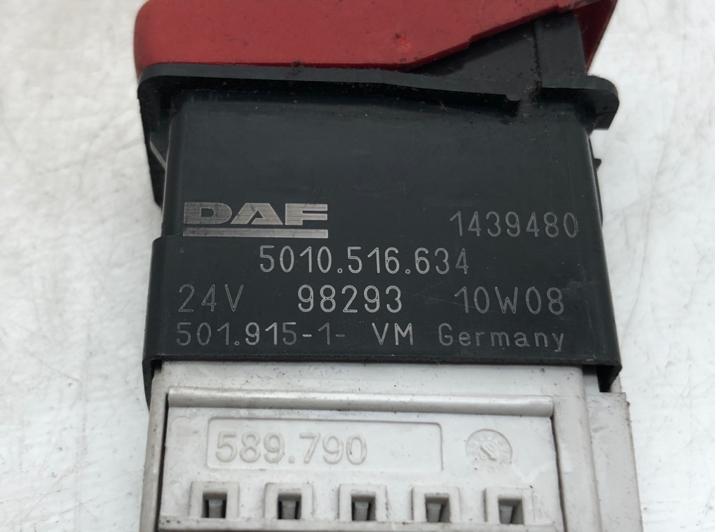 Кнопка аварийной сигнализации для DAF LF, 2011 г. 4.5 D дизель б/у — фото 5