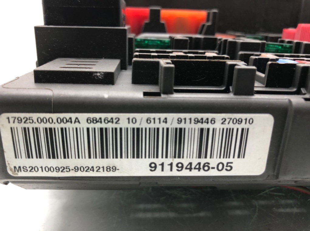 Блок предохранителей для BMW 3 E90/E91/E92/E93, 2010 г. 2.0 TD дизель б/у — фото 6