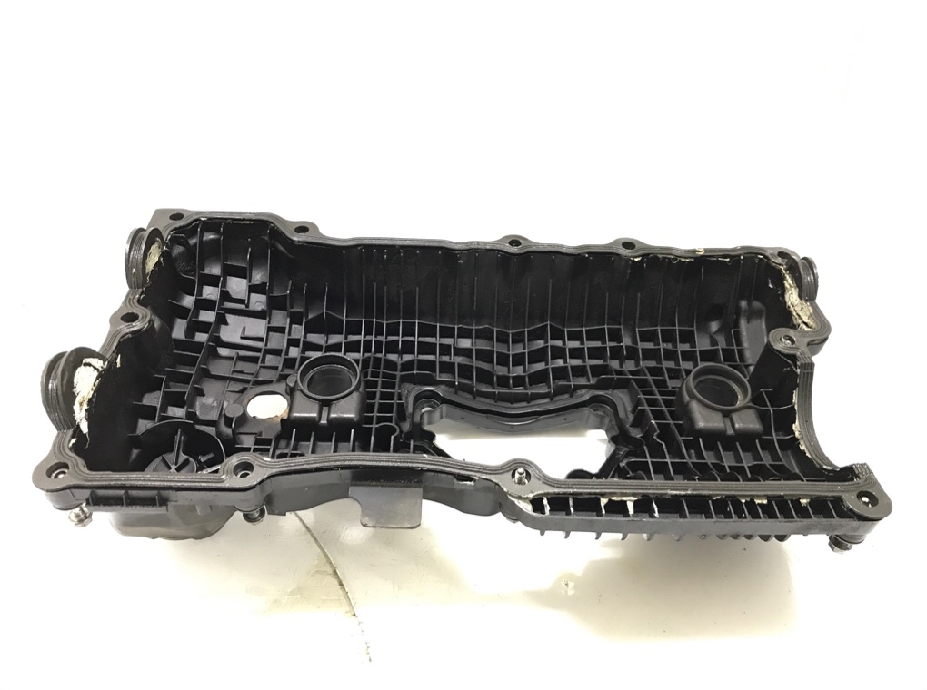 Клапанная крышка для BMW 3 E90/E91/E92/E93, 2007 г. 2.0 i бензин б/у — фото 3