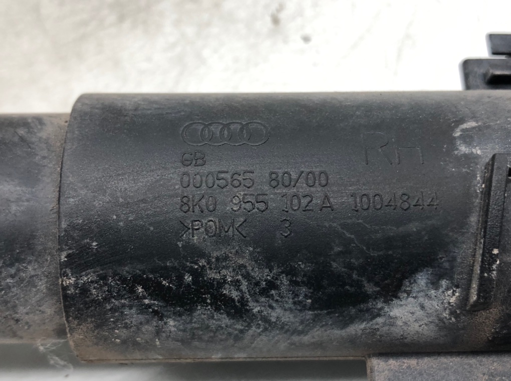 Форсунка омывателя фар для Audi A4, 2008 г. 2.0 TDi дизель б/у — фото 6