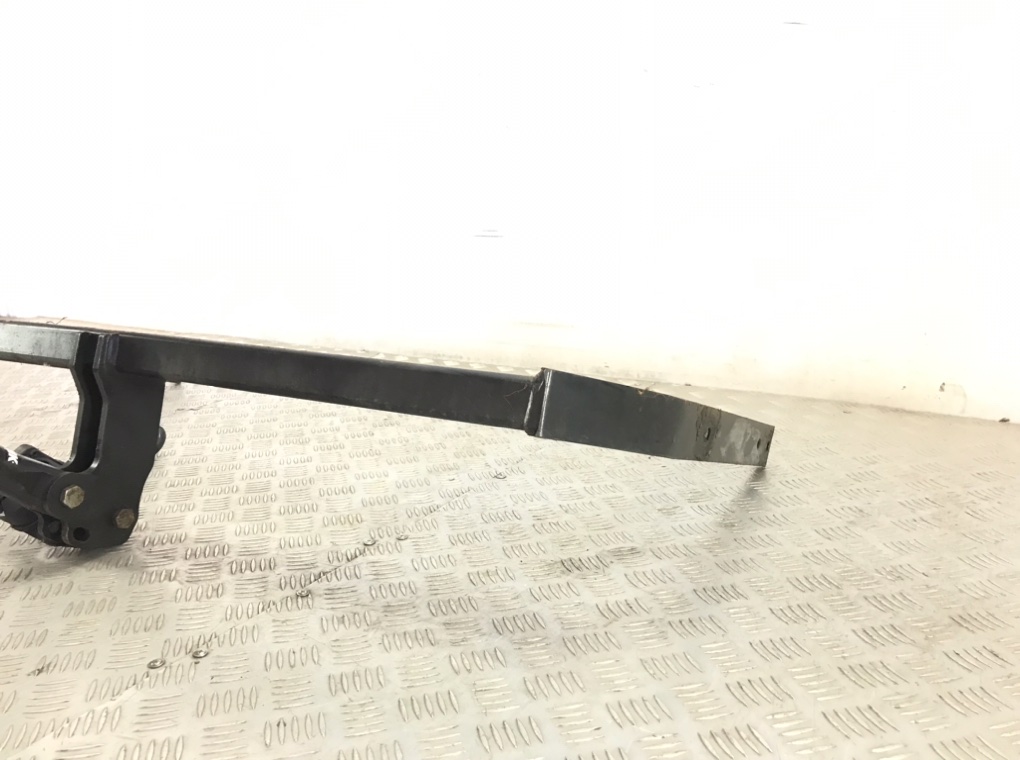 Прицепное устройство (фаркоп) для Volkswagen Jetta, 2007 г. 2.0 TDi дизель б/у — фото 3