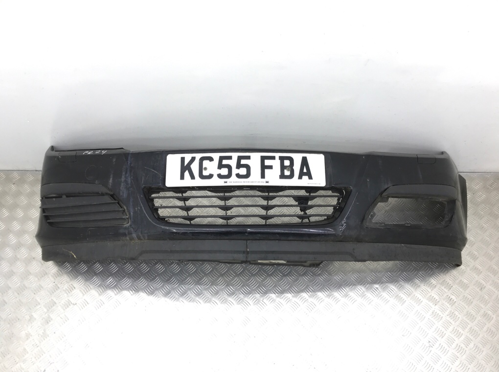 Бампер передний для Opel Astra, 2005 г. 1.6 i бензин б/у