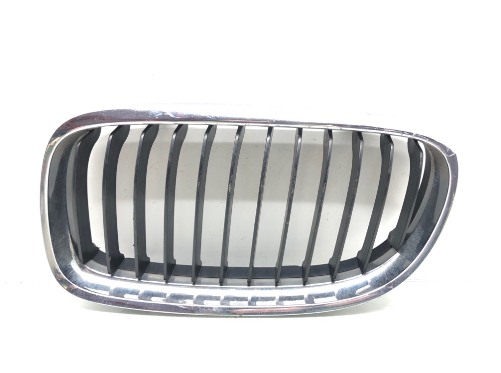 Решетка радиатора для BMW 3 E90/E91/E92/E93, 2010 г. 2.0 TD дизель б/у