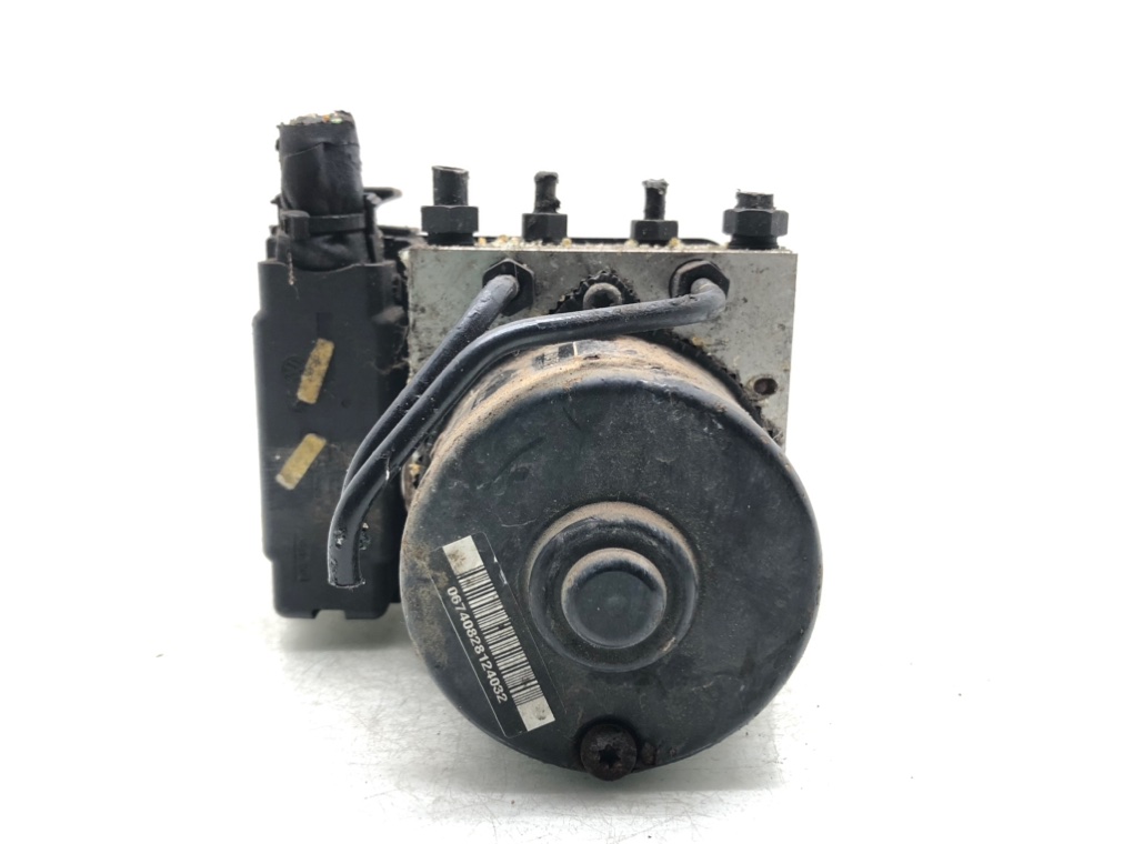 Блок ABS для Audi TT, 2003 г. 1.8 Ti бензин б/у — фото 5