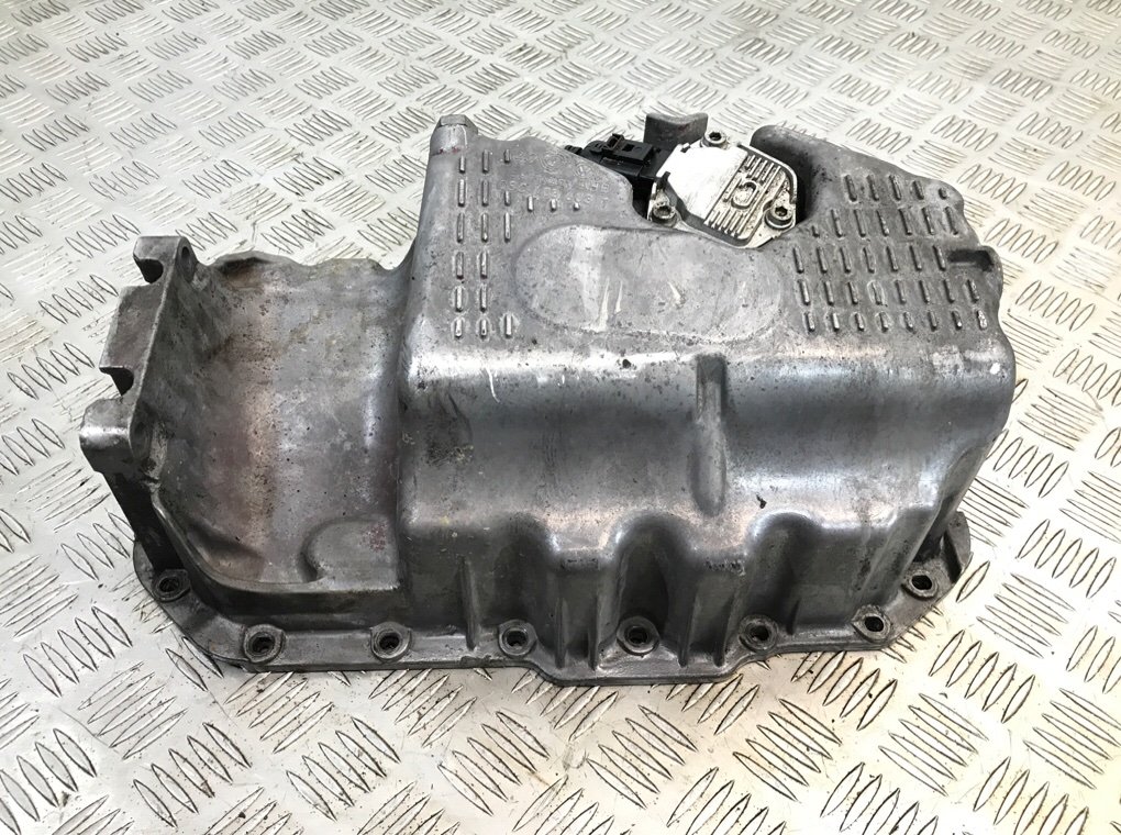 Поддон для Volkswagen Scirocco, 2009 г. 1.4 TSI бензин б/у