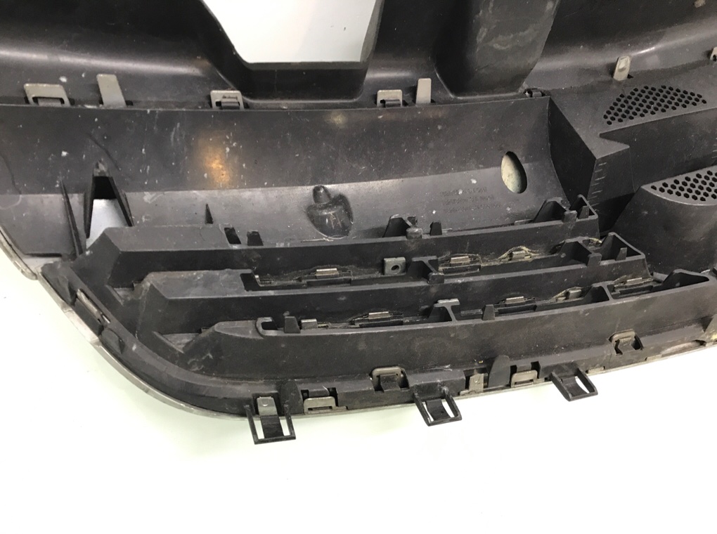 Решетка радиатора для Opel Zafira, 2008 г. 1.6 i бензин б/у — фото 4