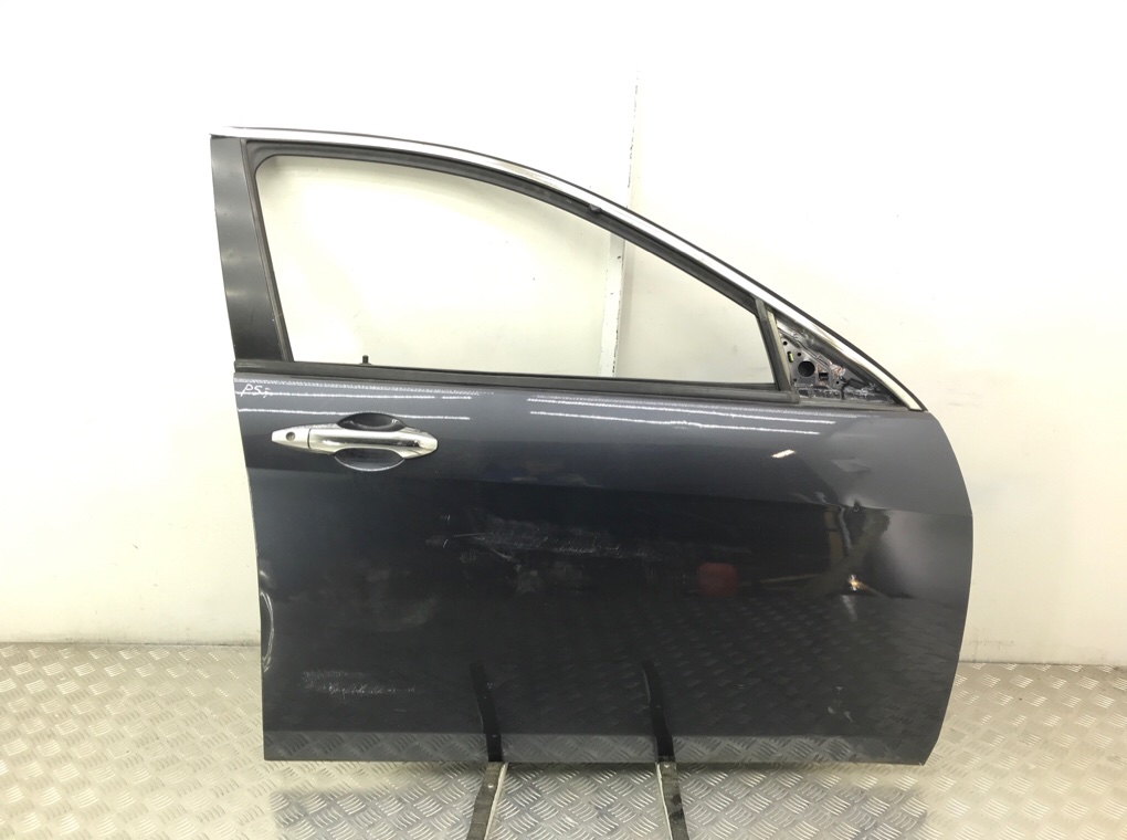 Дверь передняя правая для Honda Accord, 2003 г. 2.4 i бензин б/у
