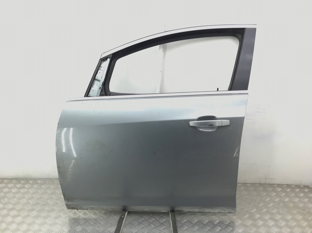 Дверь передняя левая для Opel Astra, 2010 г. 2.0 CDTi дизель б/у