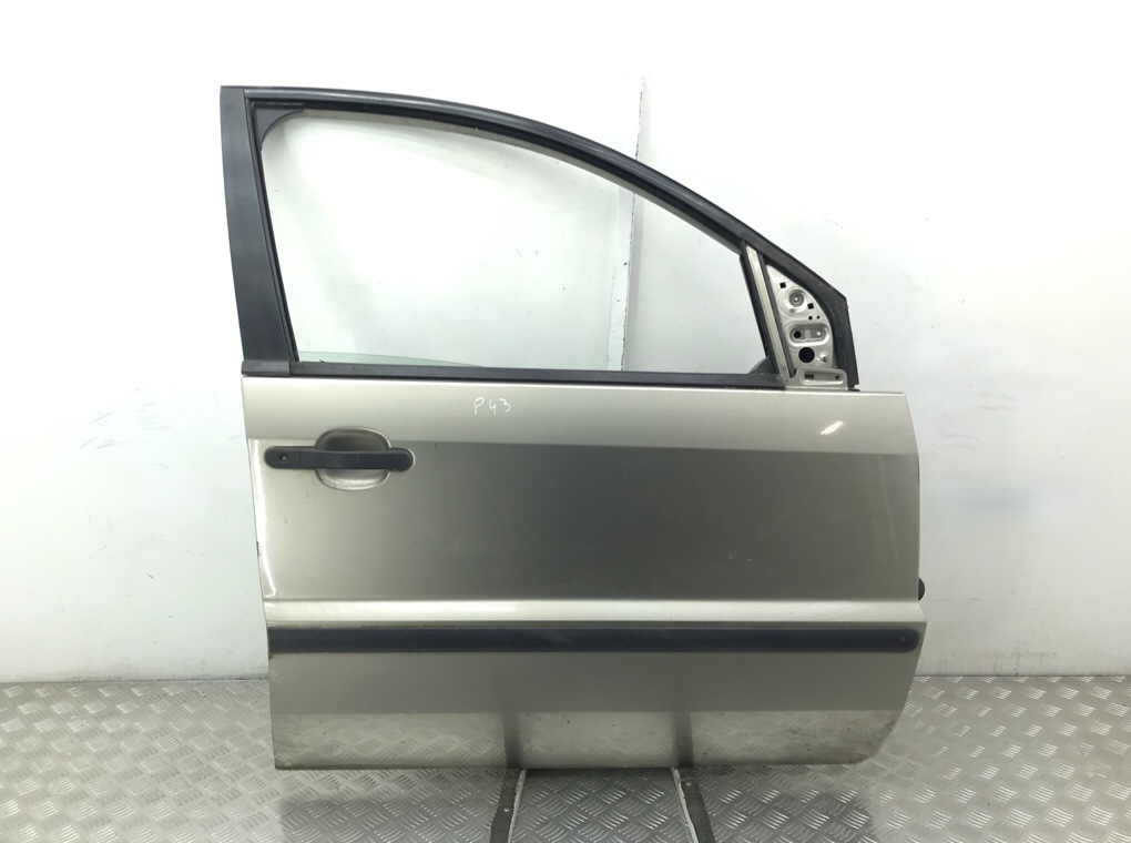 Дверь передняя правая для Ford Fusion, 2003 г. 1.6 i бензин б/у