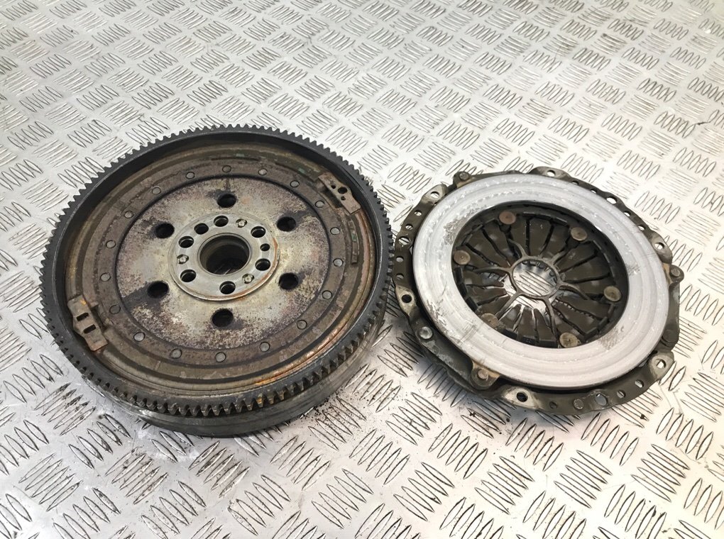 Маховик для BMW 3 E90/E91/E92/E93, 2005 г. 2.0 i бензин б/у — фото 4
