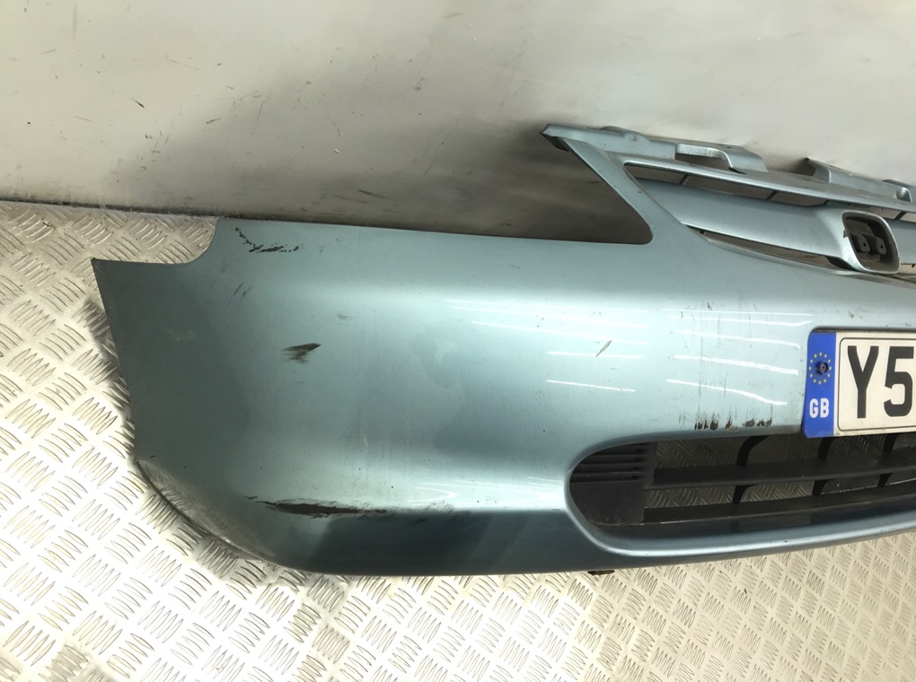 Бампер передний для Honda Civic, 2001 г. 1.4 i бензин б/у — фото 2