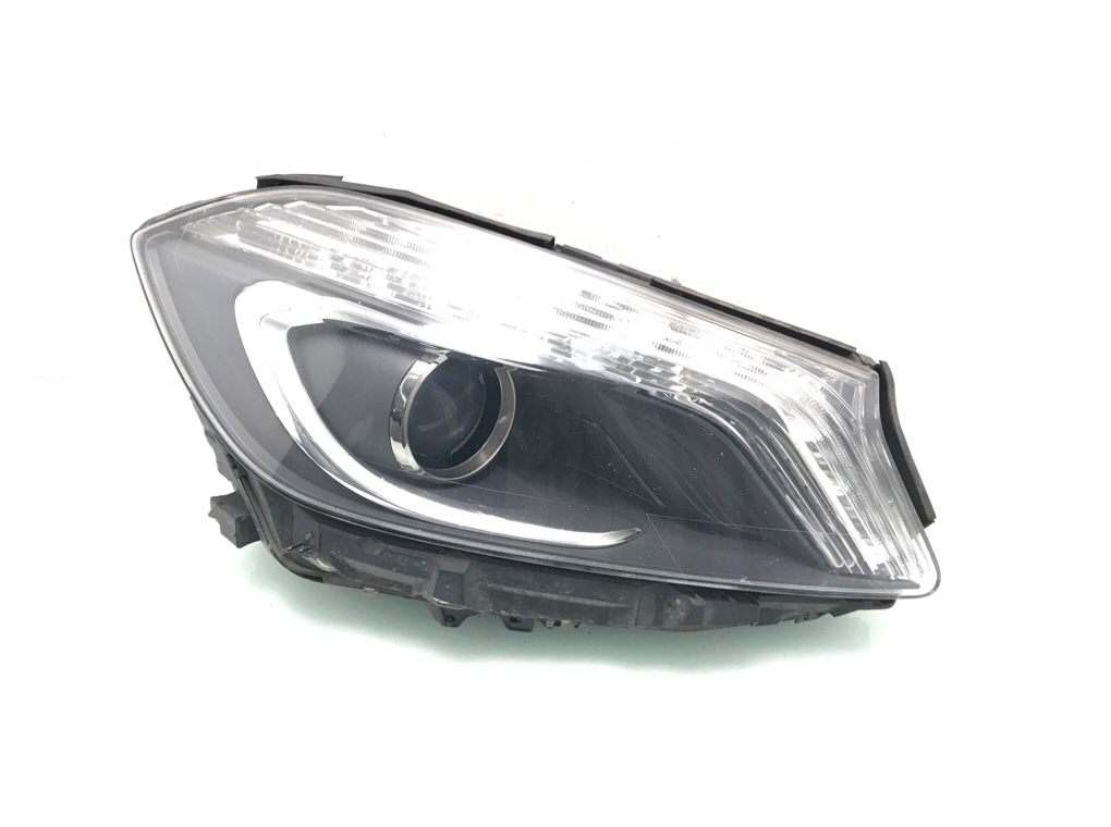 Фара правая для Mercedes A W176, 2014 г. 2.2 CDi дизель б/у