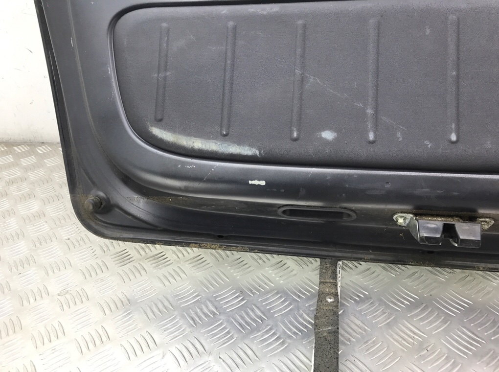 Крышка багажника для Hyundai i10, 2013 г. 1.2 i бензин б/у — фото 5