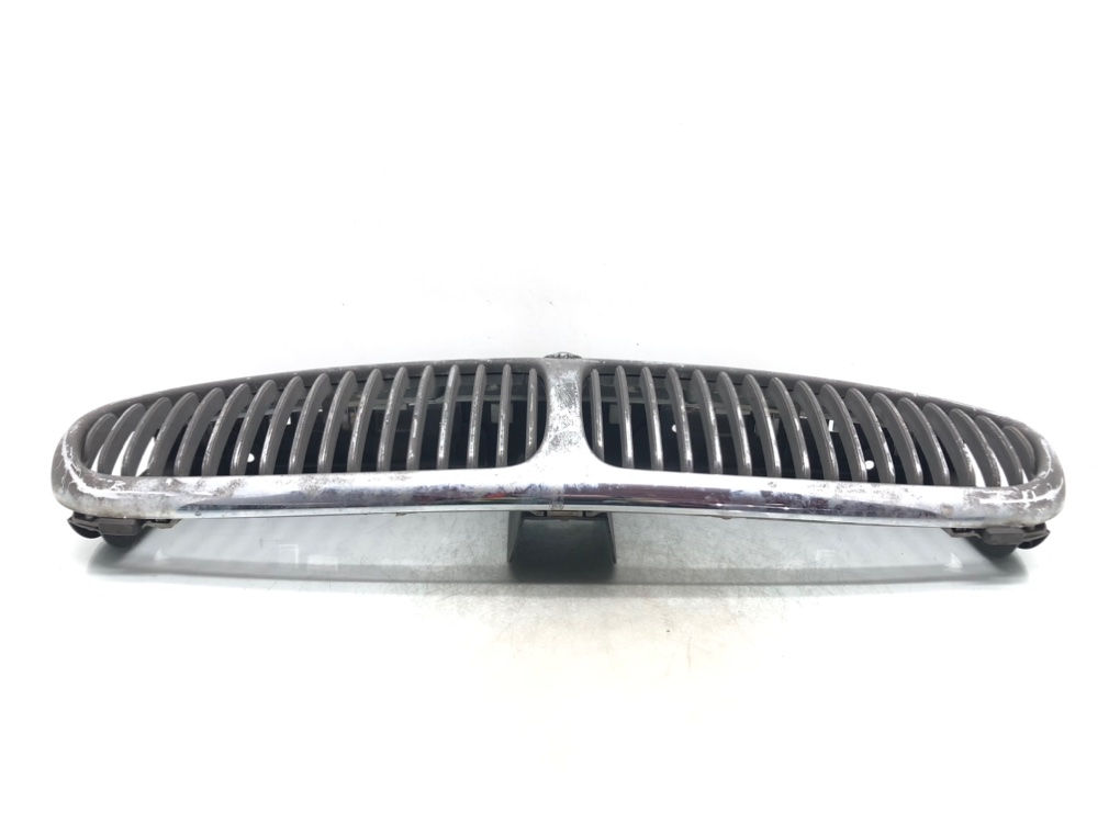 Решетка радиатора для Jaguar X-Type, 2007 г. 2.2 D дизель б/у — фото 2