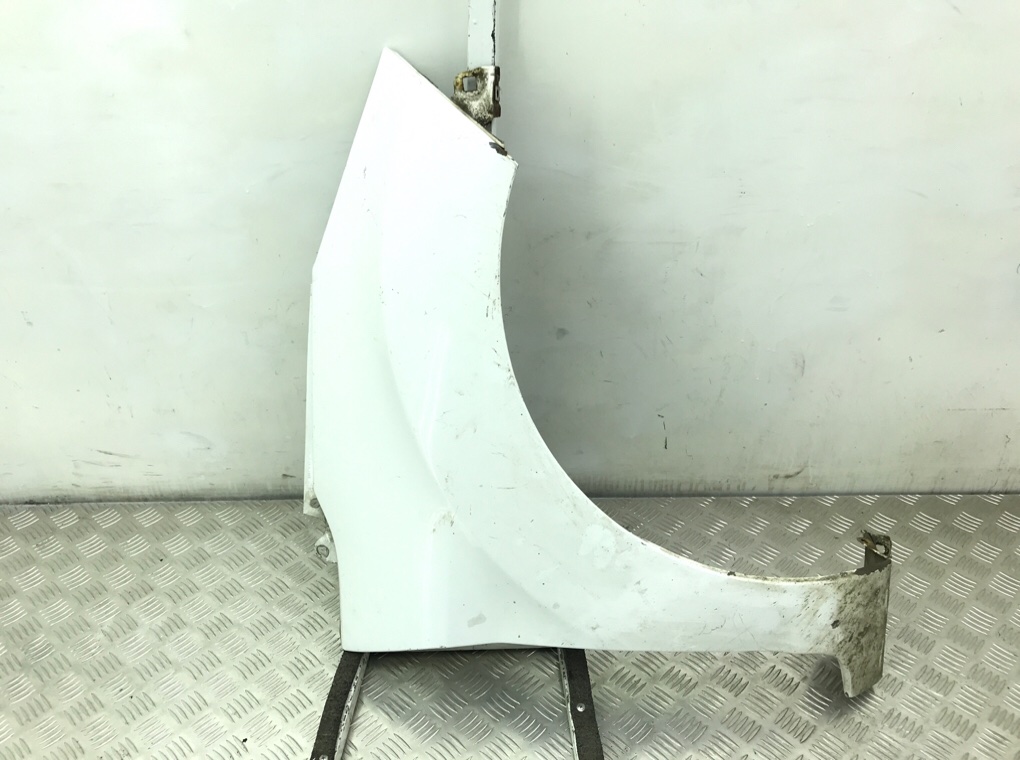Крыло переднее правое для Ford Fiesta, 2009 г. 1.6 TDCi дизель б/у