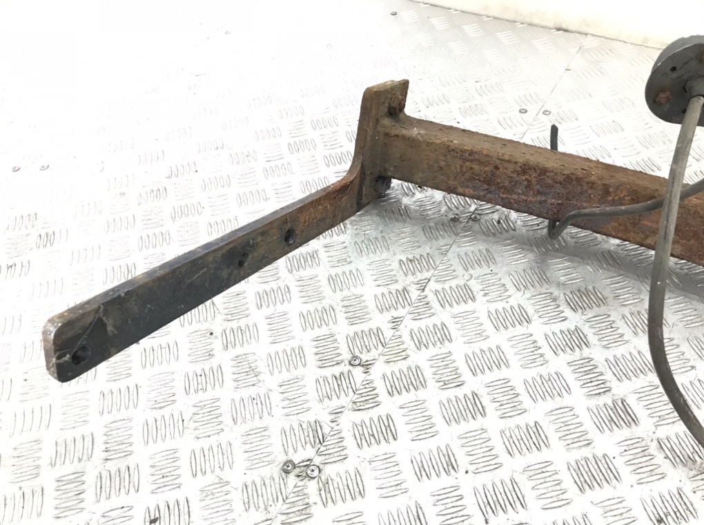 Прицепное устройство (фаркоп) для Peugeot 4007, 2009 г. 2.2 HDi дизель б/у — фото 5