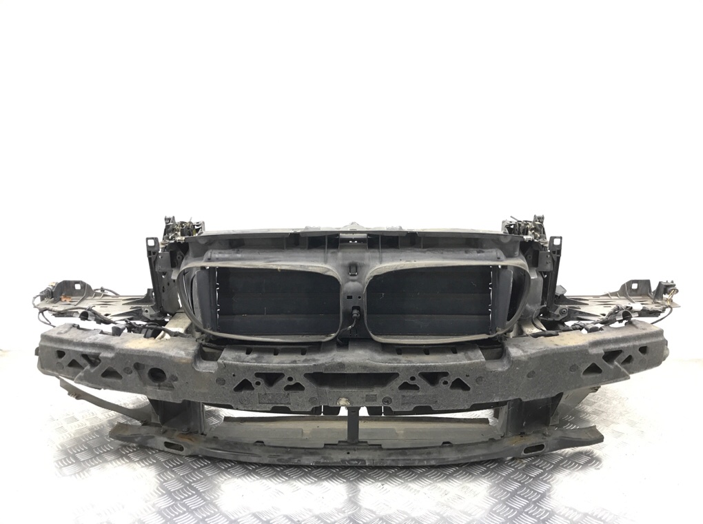 Панель передняя (телевизор) для BMW 5 F10/F11/GT F07, 2011 г. 2.0 TD дизель б/у