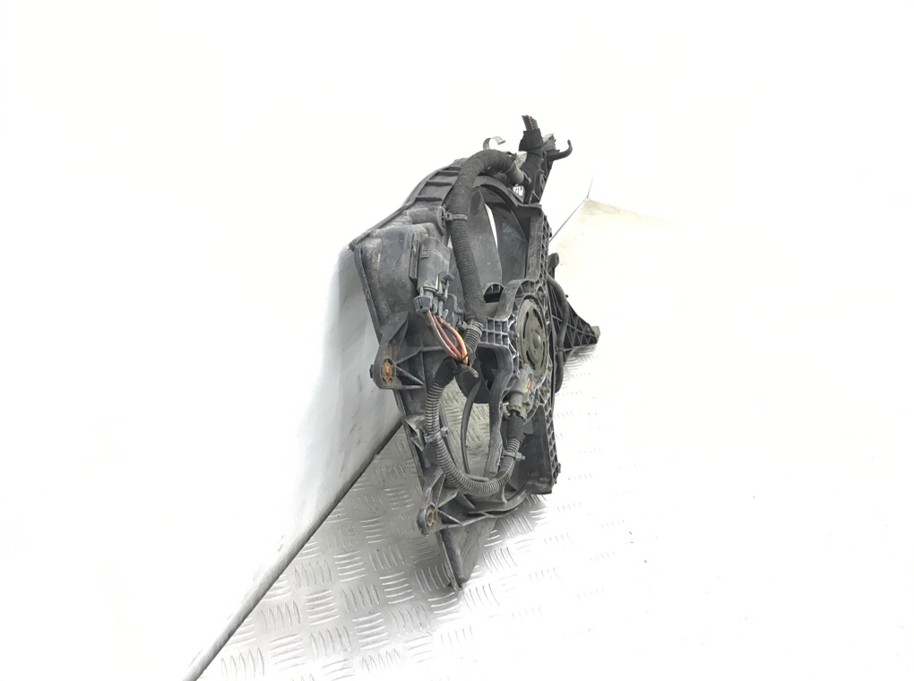 Вентилятор радиатора для Opel Corsa, 2011 г. 1.3 CDTi дизель б/у — фото 3