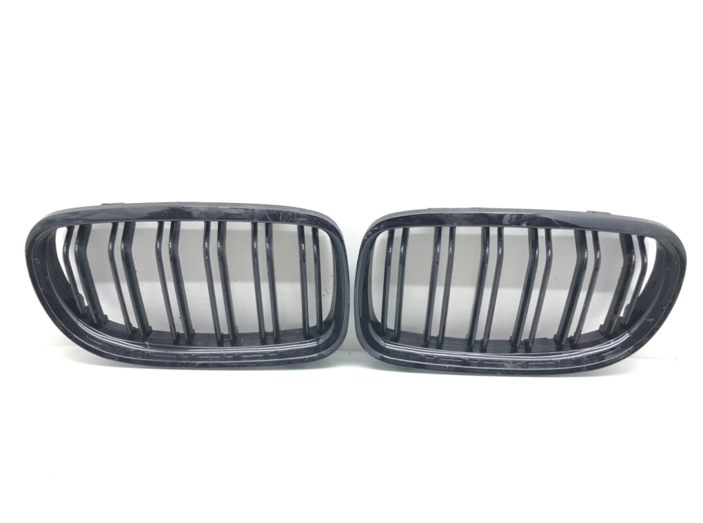 Решетка радиатора для BMW 3 E90/E91/E92/E93, 2012 г. 2.0 TD дизель б/у