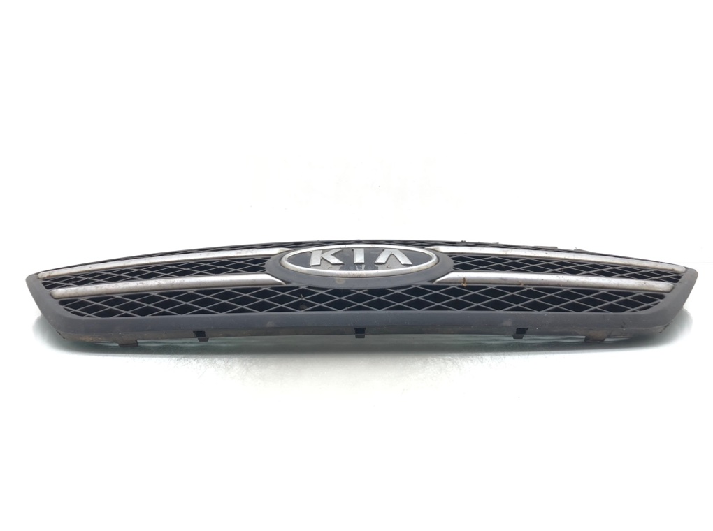 Решетка радиатора для Kia Ceed, 2009 г. 1.6 CRDi дизель б/у — фото 2
