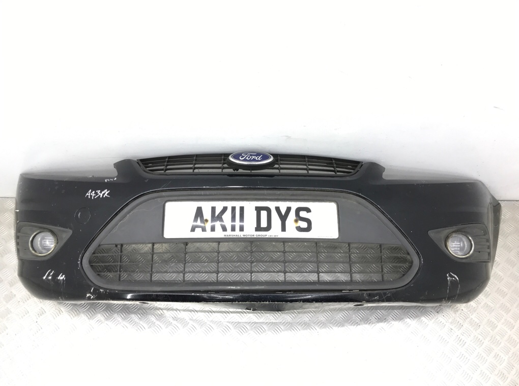 Бампер передний для Ford Focus, 2010 г. 1.8 i бензин б/у
