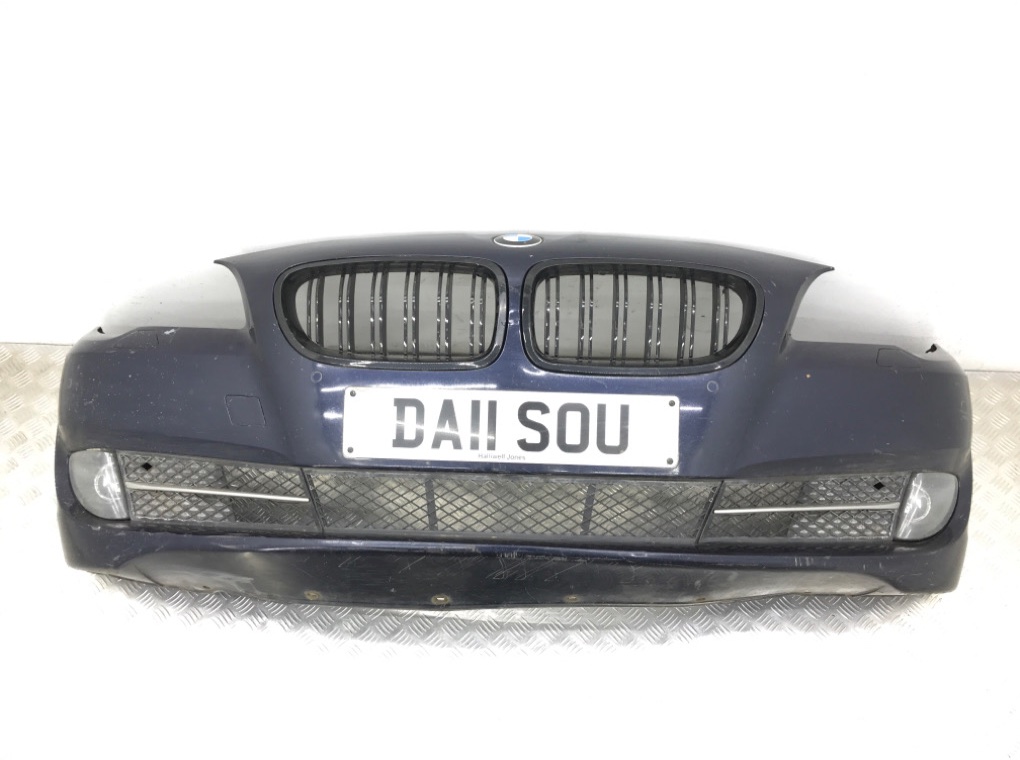 Бампер передний для BMW 5 F10/F11/GT F07, 2011 г. 2.0 TD дизель б/у
